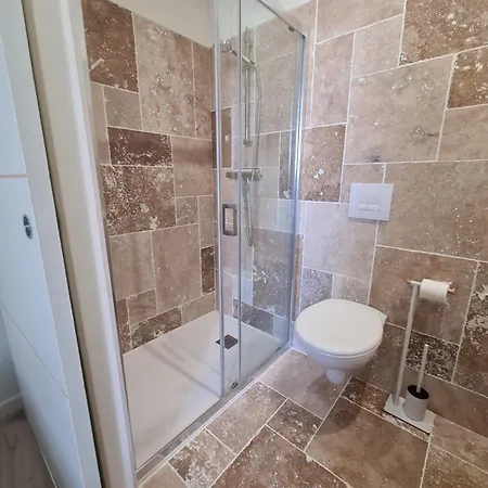 Гостевой дом Chaleureux Jusqu'a 6 Pers A Partir De 2 Pers Et 3 Nuits Min 3*