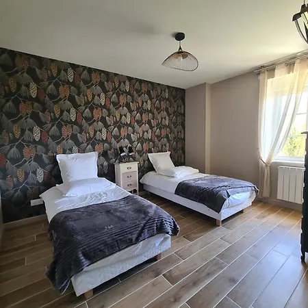 Гостевой дом Chaleureux Jusqu'a 6 Pers A Partir De 2 Pers Et 3 Nuits Min 3*
