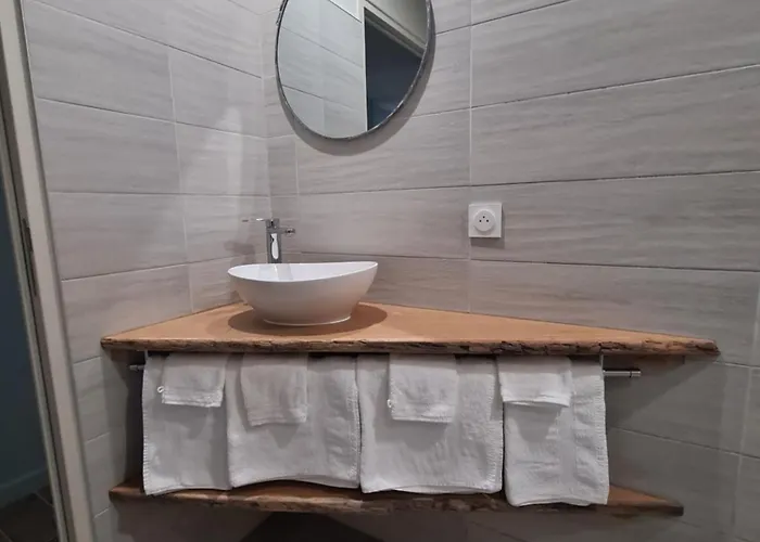 Chaleureux Jusqu'a 6 Pers A Partir De 2 Pers Et 3 Nuits Min